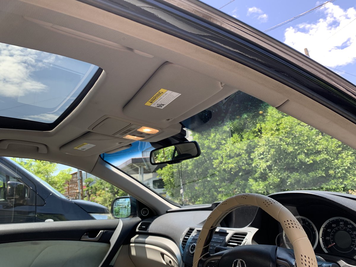 10Yuip's tweet image. こちらも売ります
アコードCU CW US純正パーツ

後期？サンバイザー　3万円
サイドミラー左右セット　1.5万円
ガスキャップ（後ろのコーションは付きません）　3000円