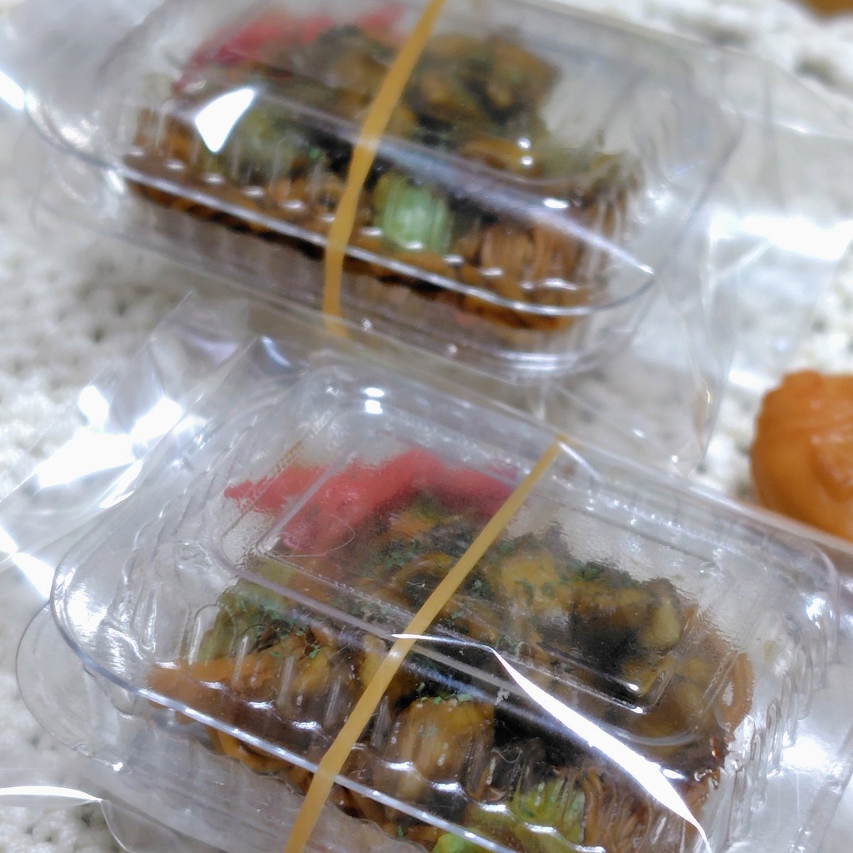 coronation_9's tweet photo. @dee_asian 雑貨屋ナムジャイ様

先程ポテト入り焼きそば2個追加で納品しました！
ご来店くださいましたお客様、ごめんなさい🙏

売り切れの際はご容赦ください🙇‍♀ https://t.co/nra3TE0lrJ