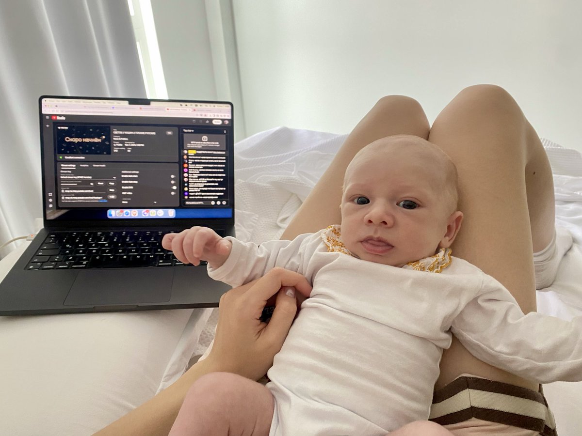 саша олямри tweet media