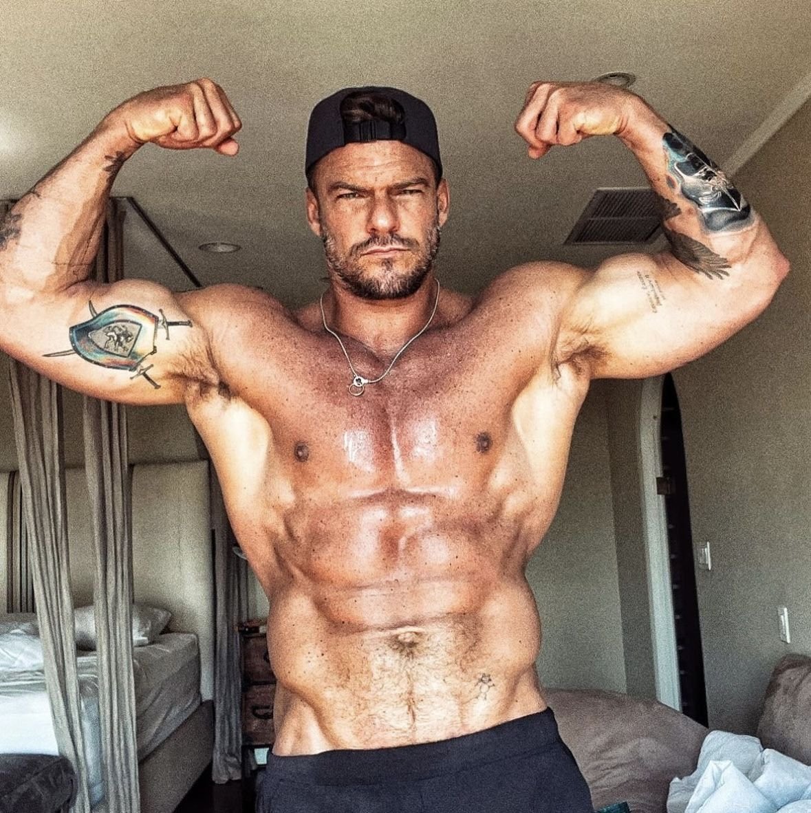 DC Legacy tweet media