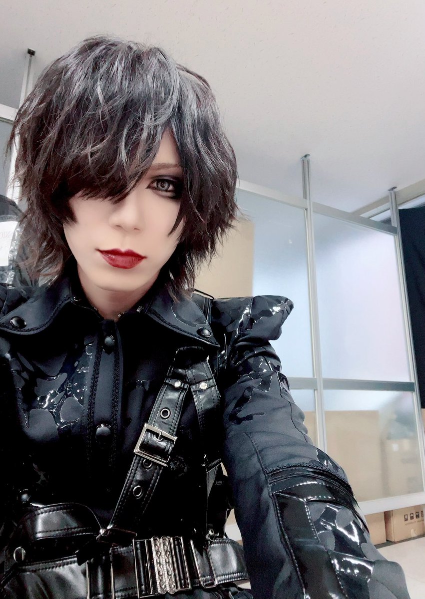 NICOLAS_SATSUKI's tweet photo. 札幌1日目スピリチュアルラウンジ
集まってくれたみんなありがとう

新しくなって初でした
いい箱だね楽しかったわ
また明日⛄️ https://t.co/SmGWtLQBf3