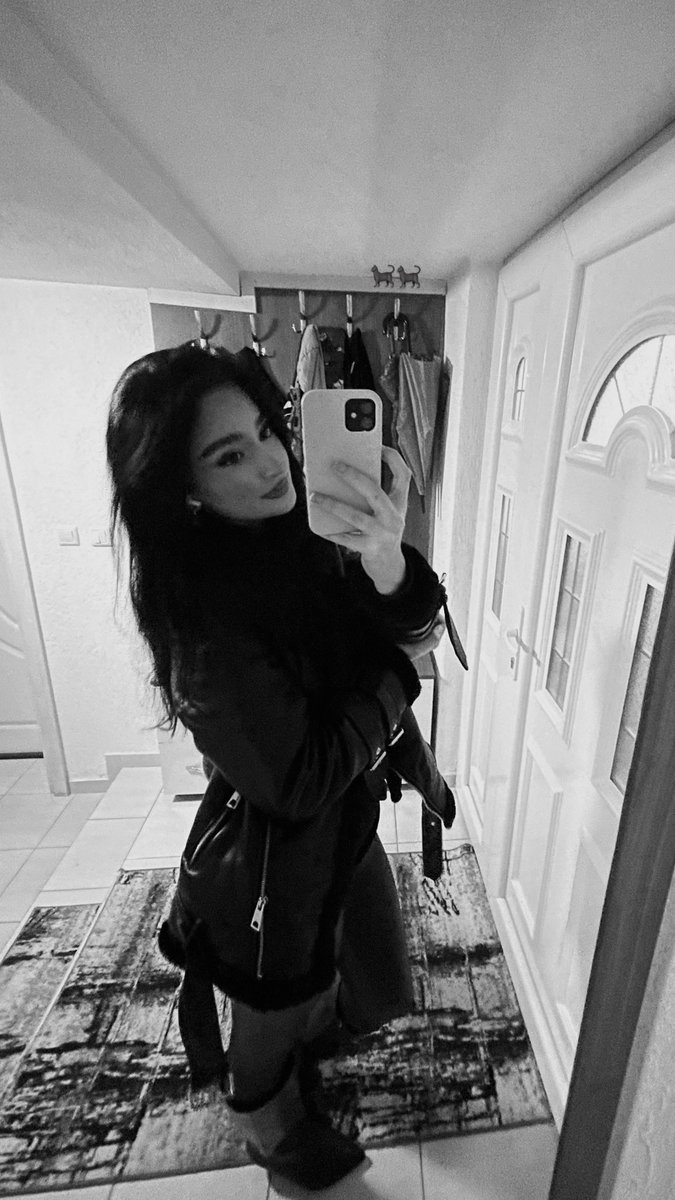 Kaniittam's tweet photo. 🐈‍⬛🐈‍⬛🐈‍⬛ https://t.co/YCk6PgTBgW