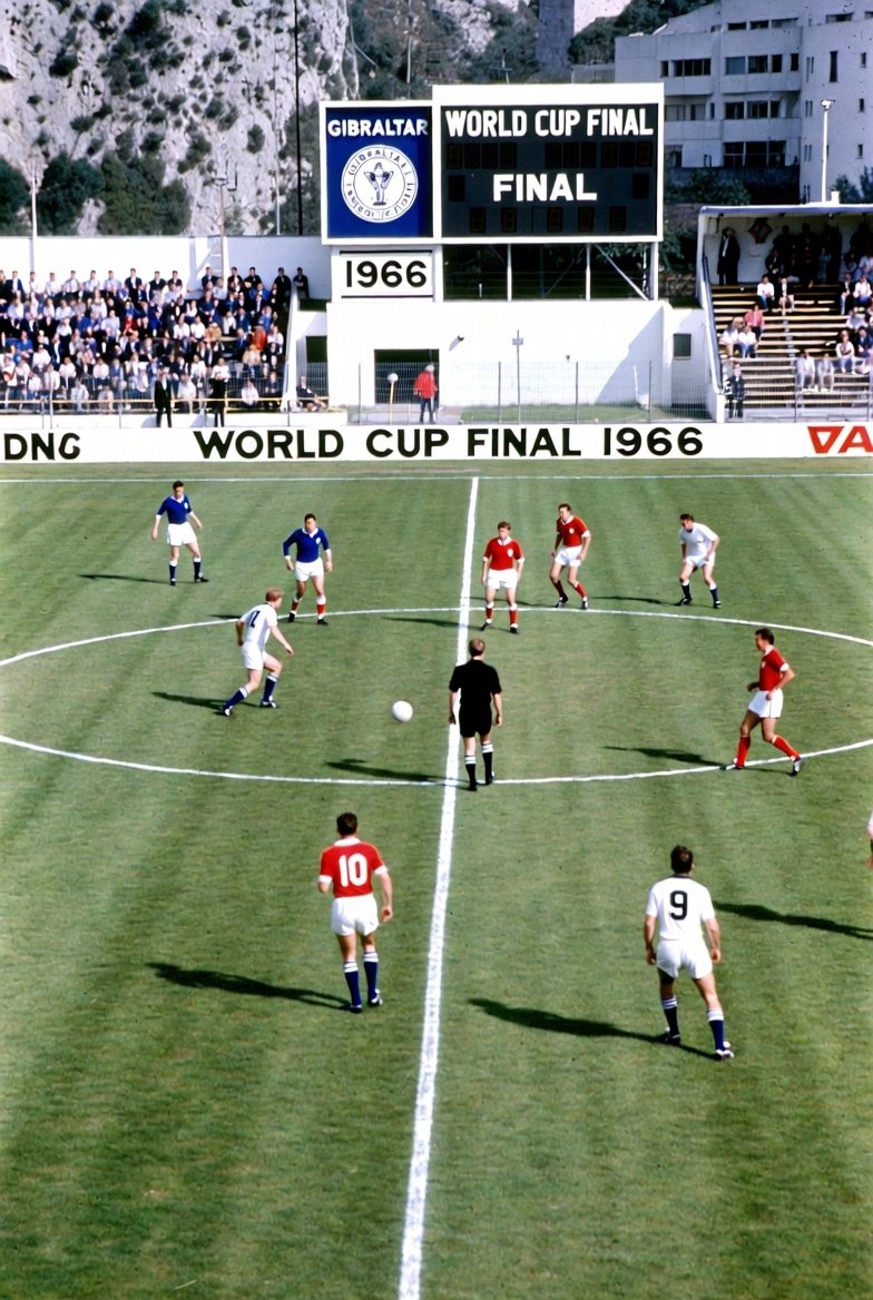 JamesMakey1917's tweet image. &quot;What would the 1966 World Cup final look like were it held in Gibraltar and won by England&quot; 

#ImagineGrok