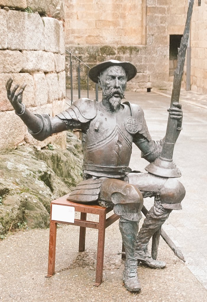 En un lugar de Sanabria, de cuyo nombre no quiero acordarme...
¿Sabías que Miguel de Cervantes era de Sanabria? 😱. O eso sugieren algunos autores.
¿Por qué la 2a edición de El Quijote está dedicada al Conde de Lemos, señor de Sanabria en el siglo XVI? 🤔
#ZamoraEsencialmente