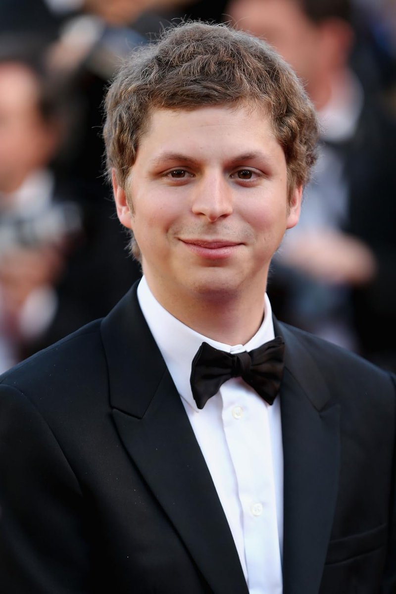 DiscussingFish's tweet image. Michael Cera has been Knighted by the King of England.

He is now Sir Michael Cera. 

(Source: nbcnews.com/news/amp/rcna2…)