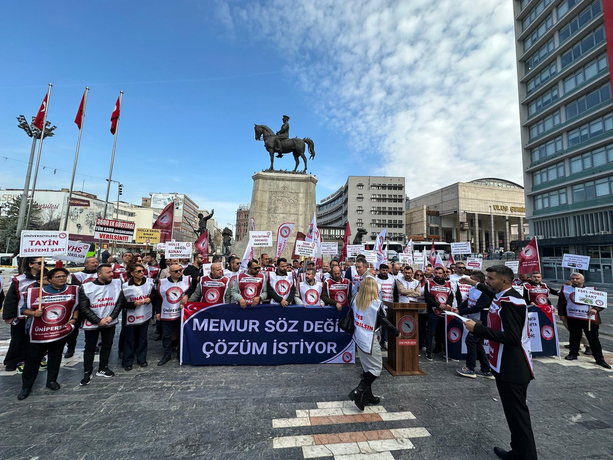 ibrahimguzeluni's tweet photo. Söz verilip çözüm üretilmeyen sorunlarımızın çözümü için Ulus Meydanında eylem gerçekleştirdik. 
Birlikte başaracağız.. 
@unipersen https://t.co/iD7fgsHlAS