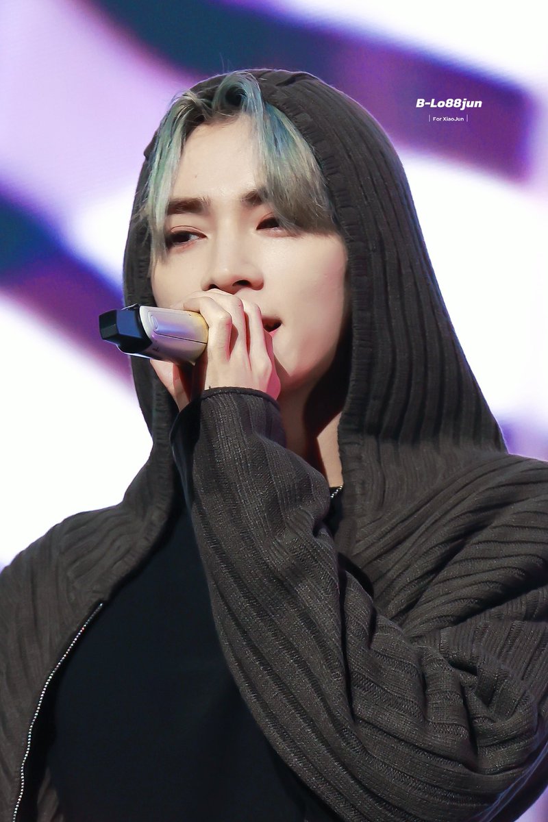 B-Lo88jun tweet media