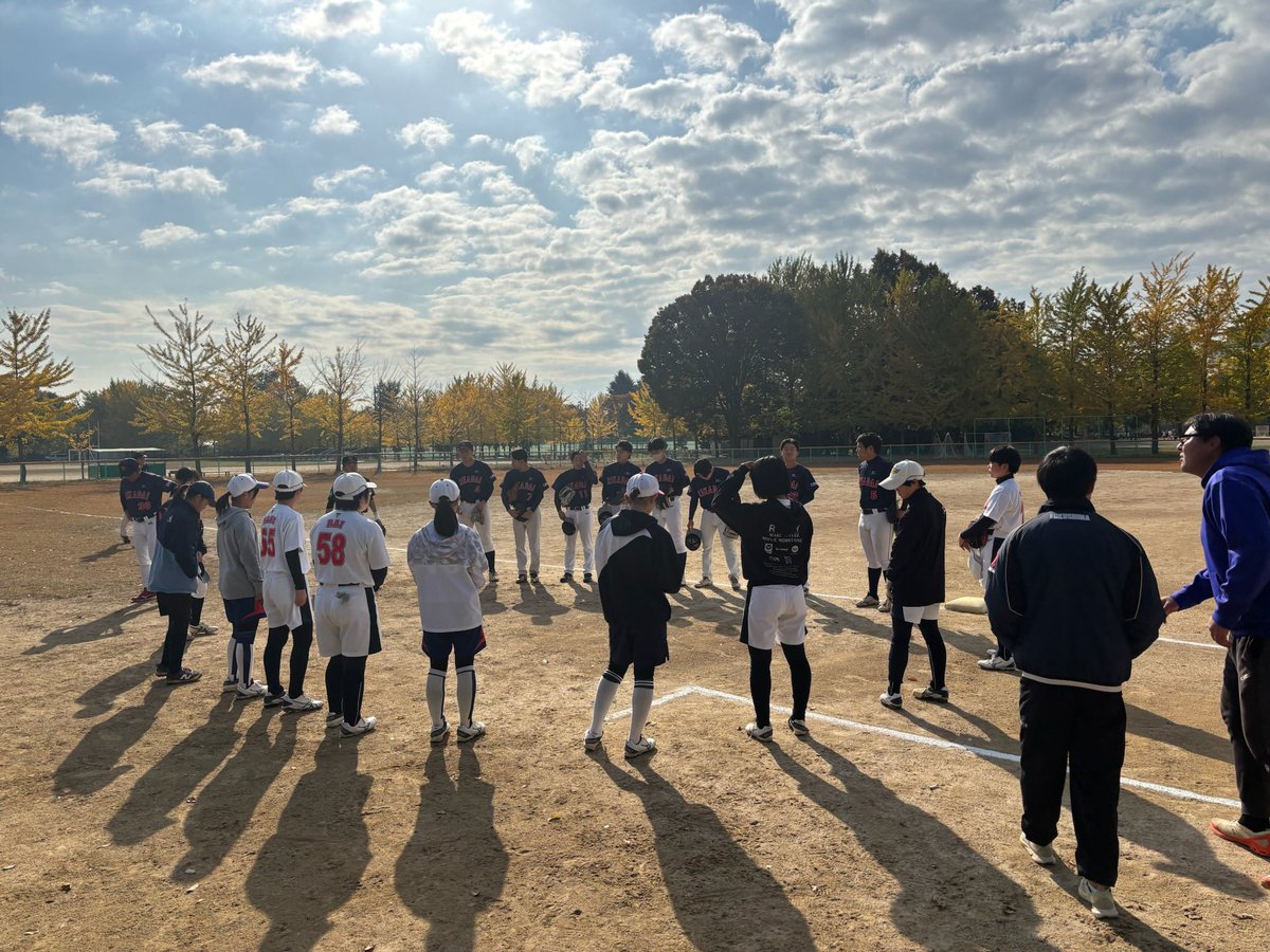 1977tussoftball's tweet photo. [クリニック]
本日福島県会津地方の合同チームの皆様が理科大グラウンドにお越しくださいました。
遠方からお越しくださりありがとうございました。 https://t.co/EXayVy9mxs