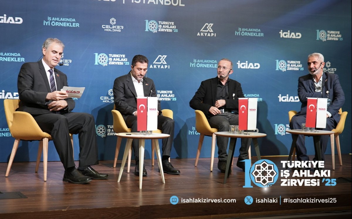 <a href="/MErgun_Turan/">M. Ergün TURAN</a> <a href="/serdarkaragoz/">Serdar Karagöz</a> <a href="/mucahit_aydemir/">Mücahit Aydemir</a> <a href="/MehmetKocaTr/">Mehmet Koca</a> <a href="/TevfikDonmez1/">Tevfik DÖNMEZ</a> İş Ahlakında İyi Örnekler

İkinci oturumumuz başladı.

Türkiye İş Ahlakı Zirvesi '25

#isahlakizirvesi25 #isahlakindaiyiörneklerTürkiye