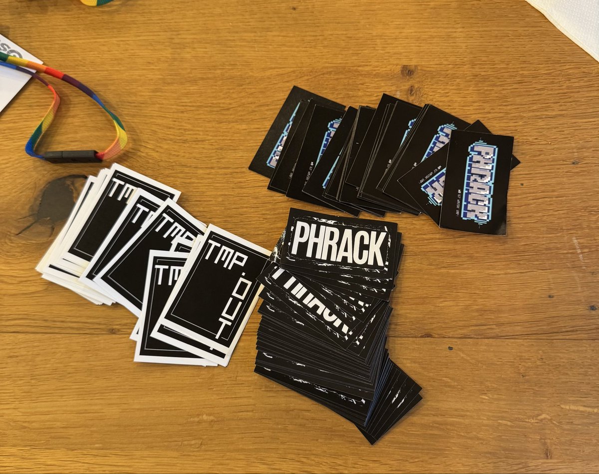 guitmz's tweet image. Grab some @phrack and @tmpout stickers if you are at @SidesBer today!
