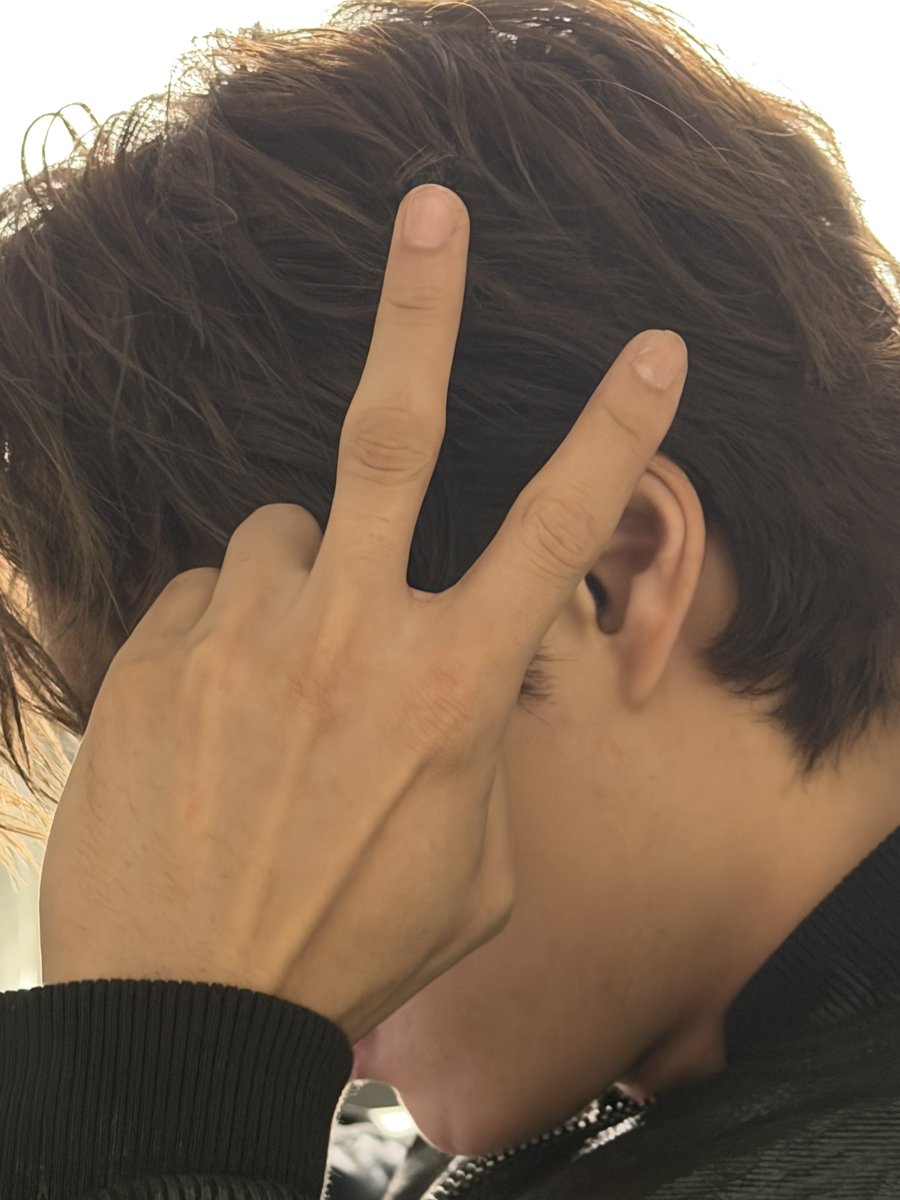 251108 CHANYEOL 🍒💭

#찬열버블