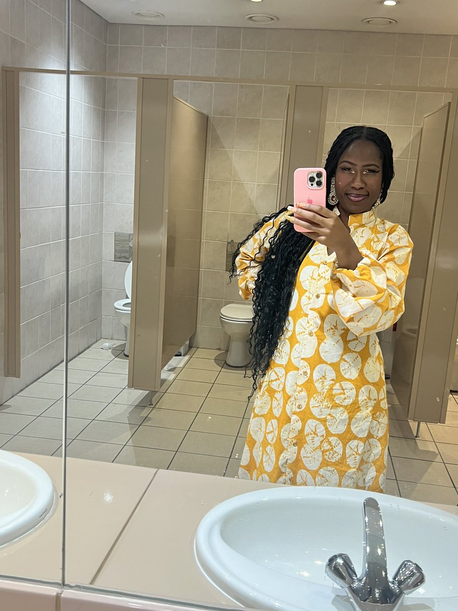 Duchess of Brixton ❤️🖤💚☭ tweet media