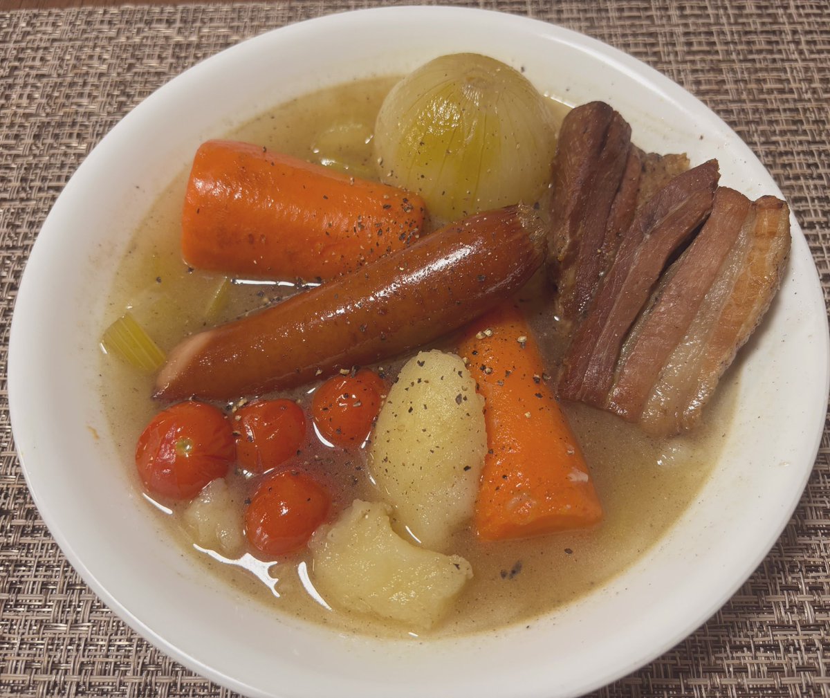 自家製パンチェッタを煮込んだポトフ✨

#自炊
#おうちごはん