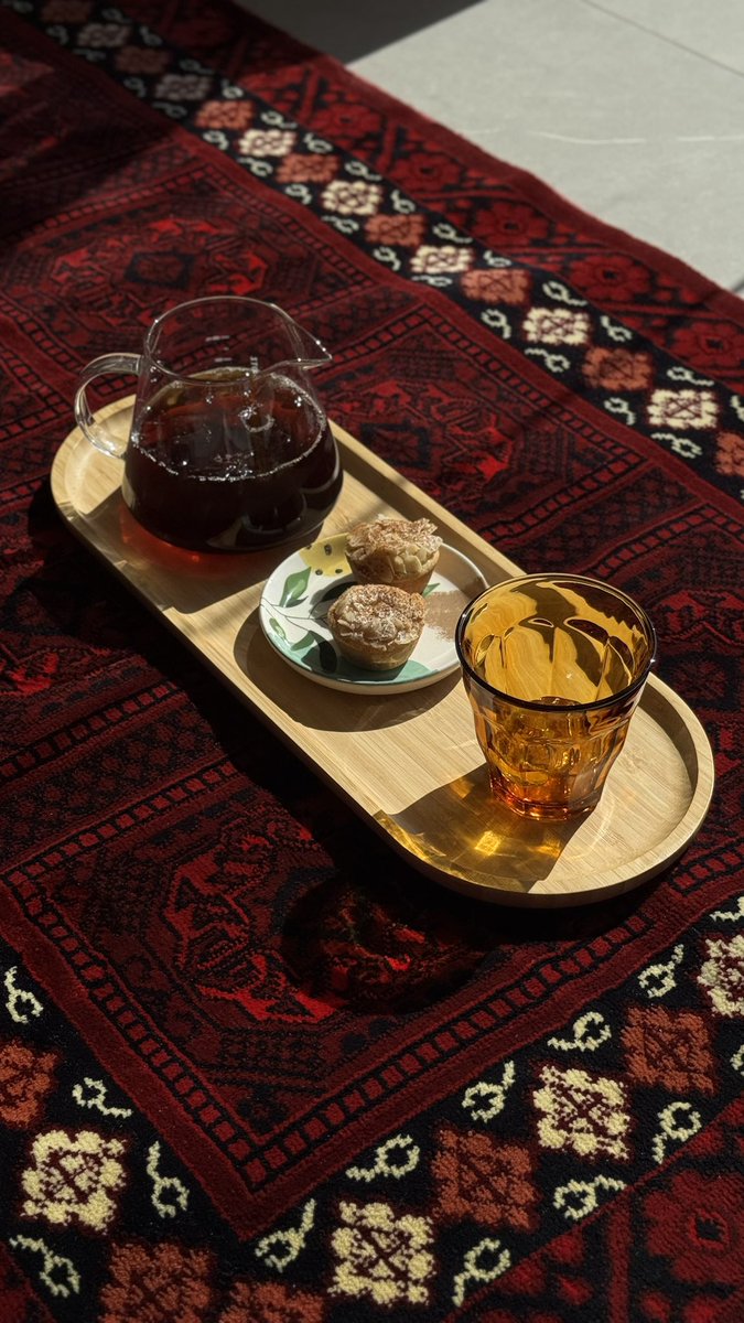 0t2ibi_'s tweet photo. «تبدأ المشكلة حين تصافح شخصاً 
كان عليك أن تصفعه». https://t.co/zQPRZKTUg7