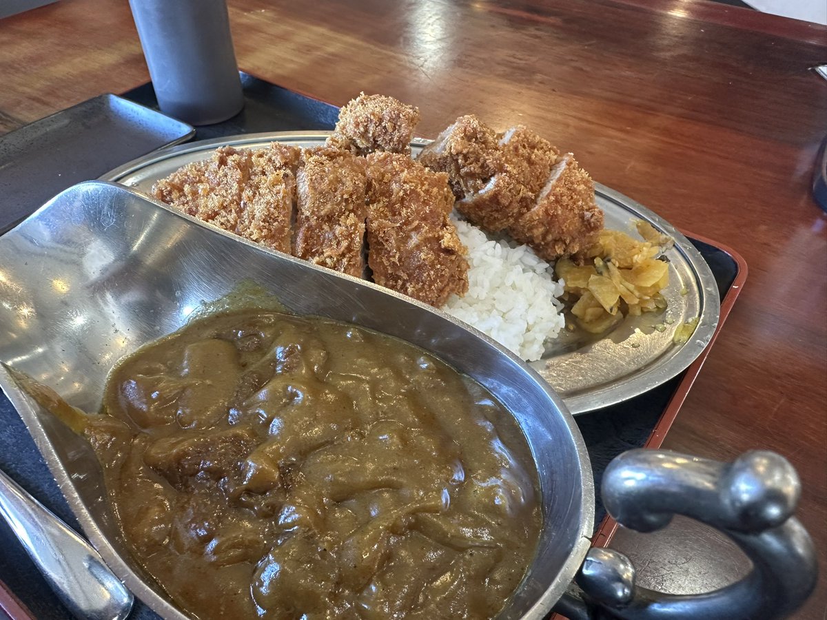 fagohiro's tweet photo. また一つ歳を重ねました
こんな私にメッセージくださったり本当にありがとうございます
今年は色々と考える年で、自分との向き合う一年でした
これからも頑張らねばと改めて感じ、皆様に感謝感謝です
こんな私ですが、これからもよろしくお願い致します https://t.co/HBWnjY0ETL