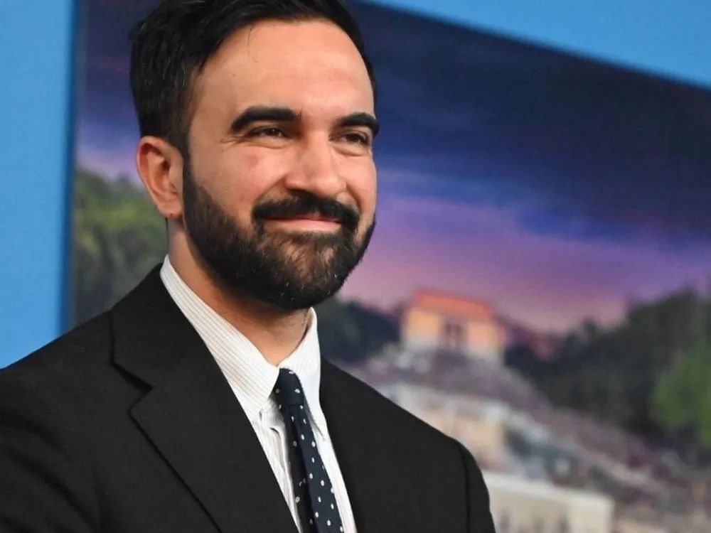 Mamdani Dönemi: New York'ta Sosyalist Fırtına! 🌪️ 

dosyahaber.com/post/mamdani-d…