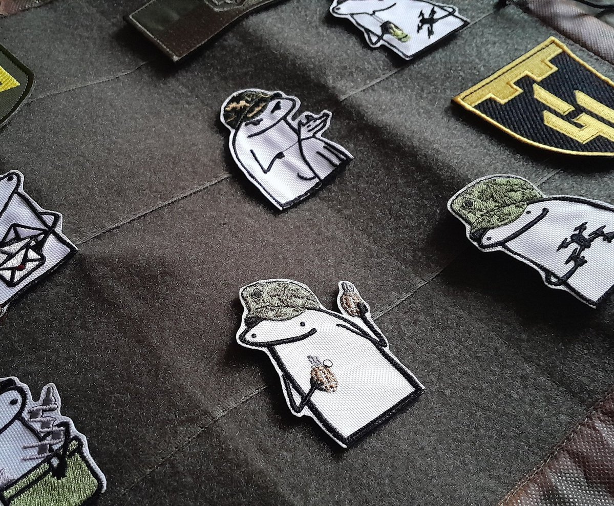 Rootdar's tweet image. #PATCH RAFFLE! #UPD
💬 ❕️ONE MORE FLORK PATCH ADDED❕️

● Now the raffle prize consists of:
•‼️12 patches: 9 Flork patches, 2 🇺🇦 trizub patches, 1 patch &quot;411 regiment&quot;
•40×60cm patch board
•Hawks stickerpack

🎫 5 $€£ per ticket
ℙ𝕒𝕪𝕡𝕒𝕝: RootingDar@gmail.com

‼️‼️…