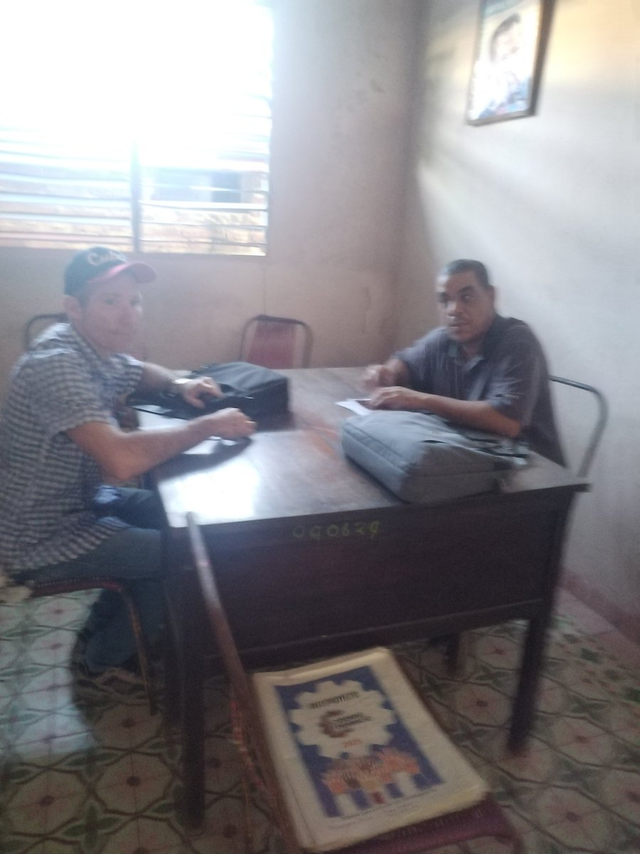 Intercambio con el Secretario General del Buró Municipal del Sindicato Agropecuario,  Forestales y Tabacalero de Guaimaro Yeniel Rivero Pérez de la provincia de Camagüey, sobre la política de cuadros, el proceso del Anteproyecto del Código de Trabajo. 
<a href="/Colina_CTCuba/">Miguel Colina</a>