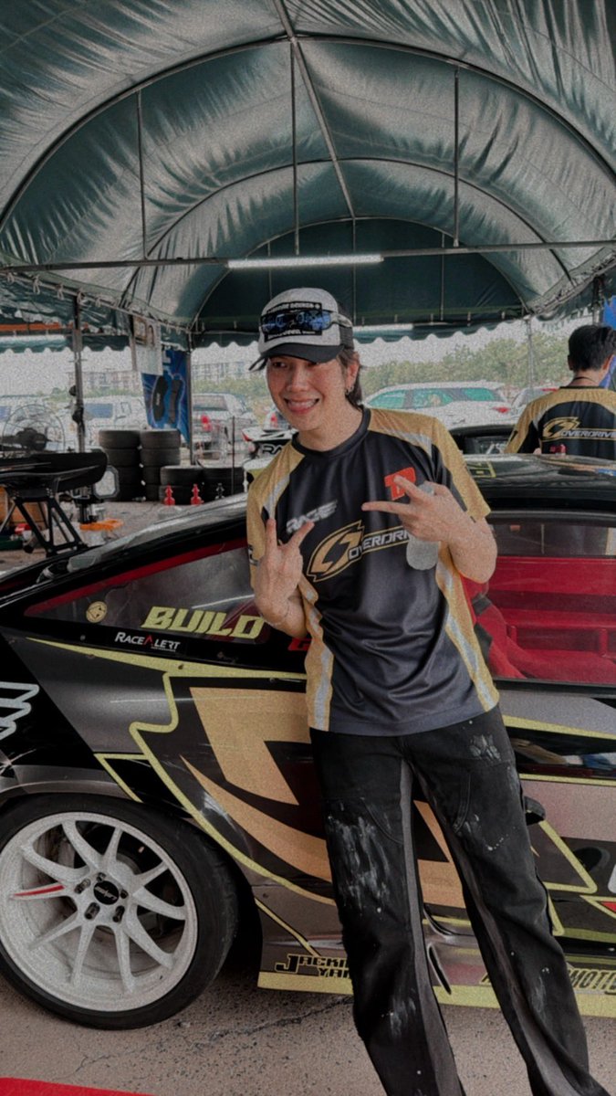 “ชีวิตวัยรุ่น(ตอนไหน)… ไปมันให้สุด 🌟
พร้อมลุย 😎

D1 IMPACT SPEED FEST 

#TaxiDriftWithBuild