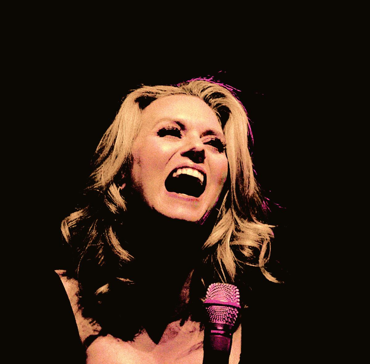 ℒᵒᵘ tweet media