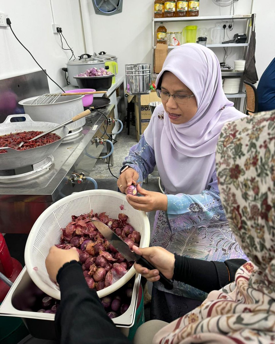 Zuwairi Md Yusof tweet media