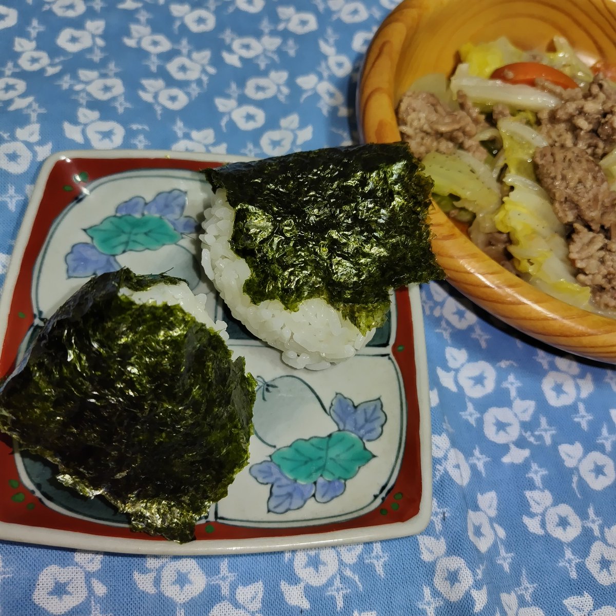 今日も海苔まいてちょっと
小ぶりのおにぎり

#OnigiriAction
#海人の藻塩