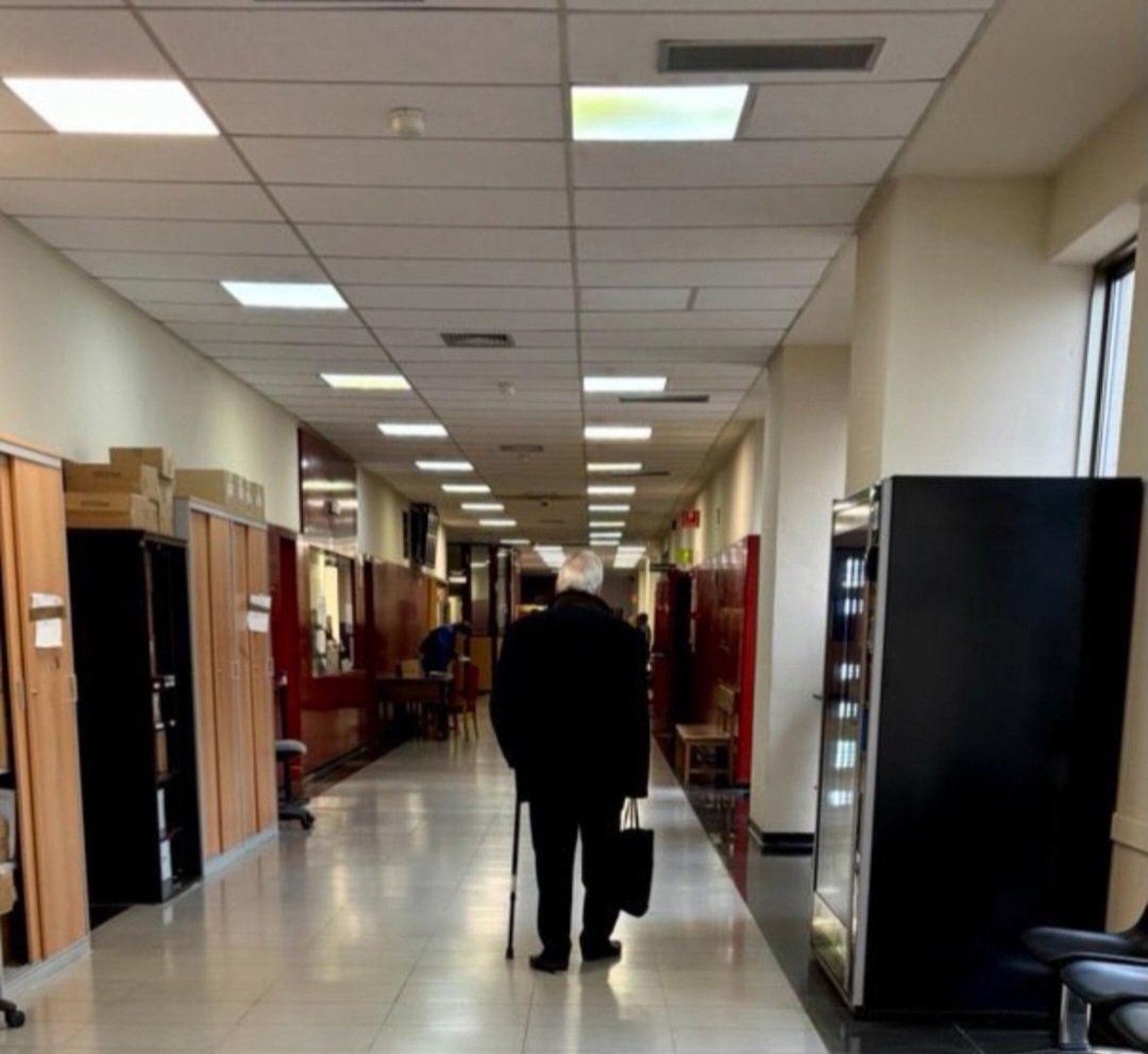 HelenaFelina's tweet photo. @SaizElma al hilo de la revalorización de las pensiones ¿Se ha olvidado ya que la Abogacía Mutualista percibe 12 pagas SIN ACTUALIZACIONES ?¿Y que la PL del GPS excluye a los pasivos?
Toda la Abogacía mayor trabaja por vocación....
#Pasarela1x1AlRetaParaTodos 
#LosMayoresPrimero https://t.co/T7r4hTGq4R
