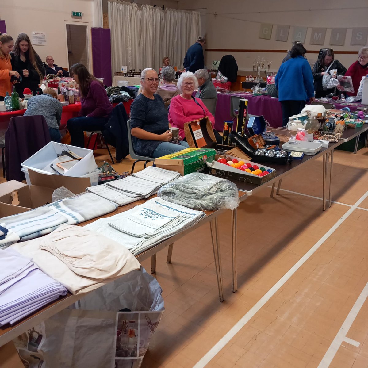 wellyeco's tweet image. INDOOR BOOT SALE &amp;amp; SWAP SHOP on now! 

The place to be is Glamis Hall this Saturday morning (8th November) 9am-12 midday for their Indoor Boot Sale.

The are lots of second hand stalls including Swap Shop plus there&apos;s hot food &amp;amp; a cafe too. 

See you this morning 9-12! #swapshop