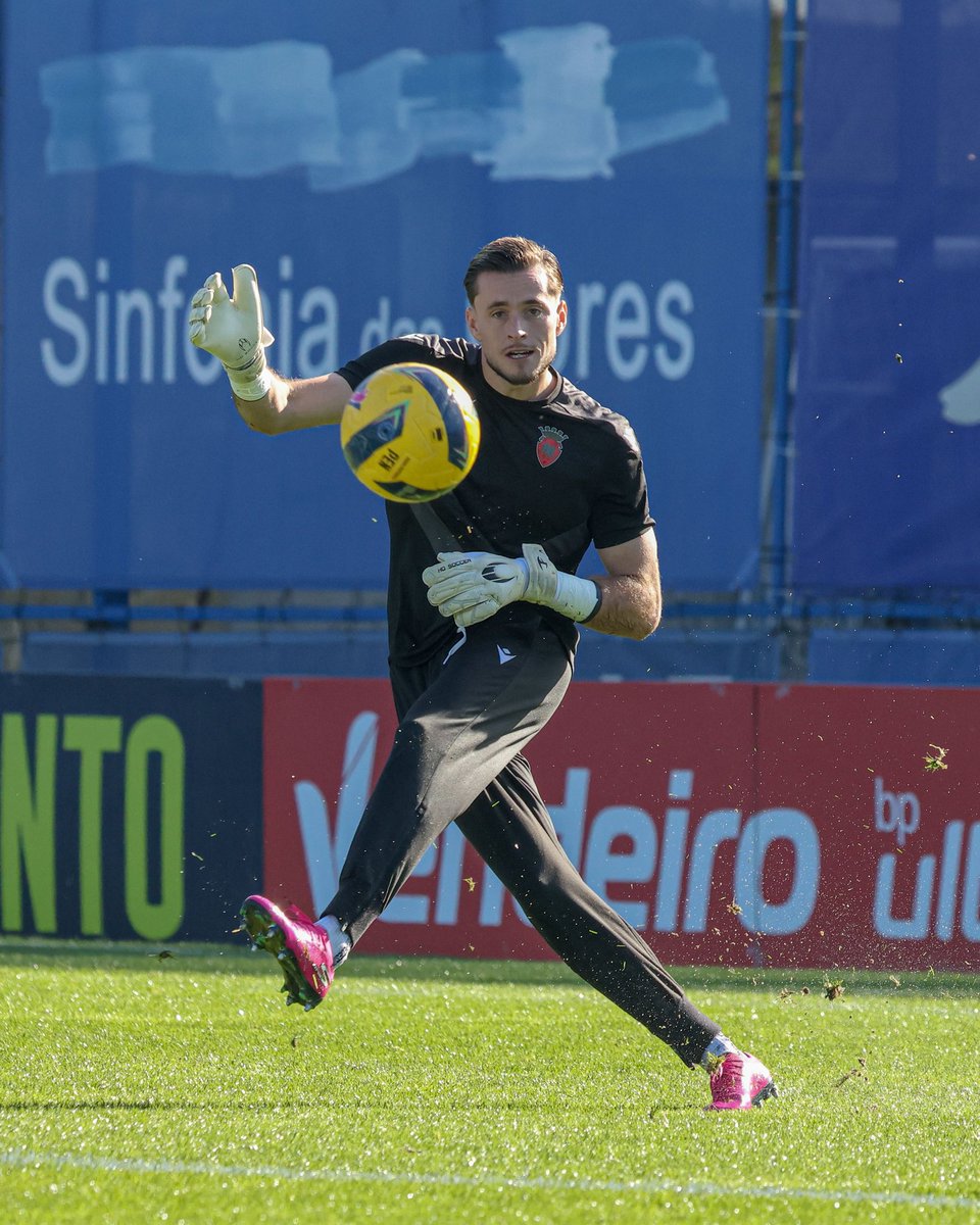 FC Penafiel tweet media