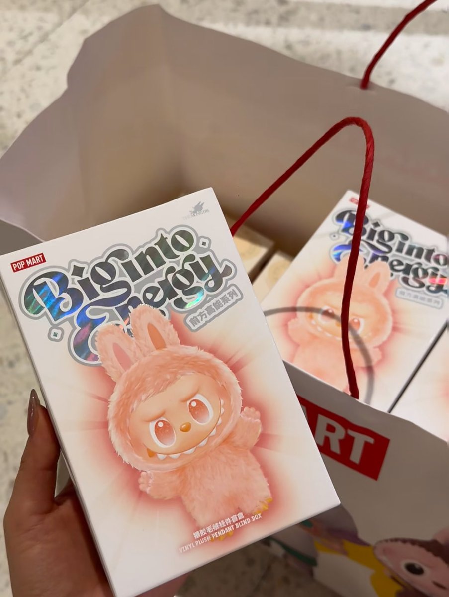 gal_10v's tweet photo. LABUBU (ラブブ)
抽選でプレゼントです🥰

送料も無料です✨

色は選べません😭
大量にありますが
3人ずつプレゼントします🎁

フォロー
リポスト
いいね
好きな色をコメント

上記で完了です✅

11月13日に締め切ります✨ https://t.co/a9sUnrl6CB