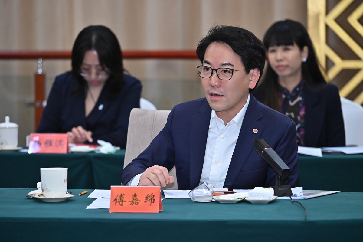 TomFuTomFu's tweet photo. The Secretary for Justice led a cross-professional delegation to visit Urumqi, Xinjiang.
      
#explorehk #explorehongkong #hkrules #hk #hongkong #hklawyer #law #legal #lawyer #tomfu #傅嘉綿 #律師 #中國 #香港 #Urumqi #Xinjiang #新疆 #乌鲁木齐 https://t.co/IIkwFQ8fME