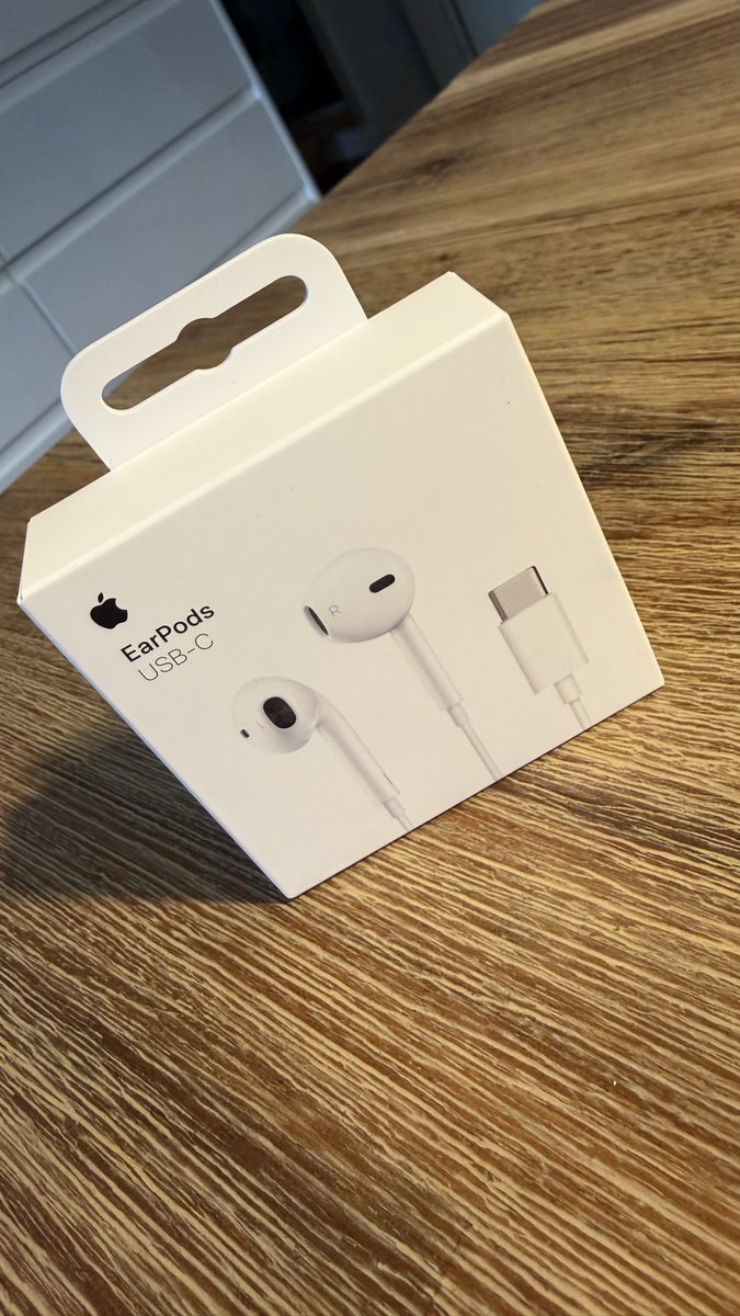 Applefan tweet media