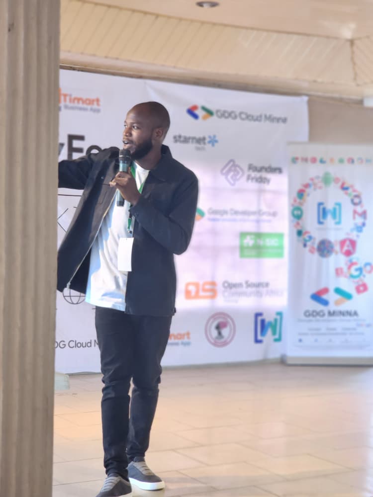 Insightful session from Muiz Aminu! 🚀
He explored how developers can grow by embracing new tools &amp; communities 🌍💡
#DevFestMinna2025 #GDGMinna