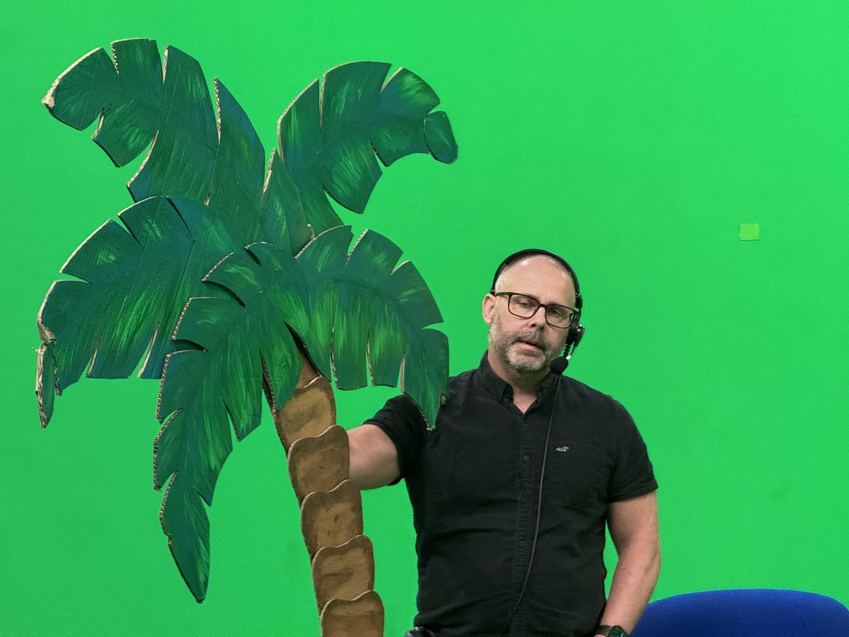 Dlrou812's tweet photo. @sentancew When we said “Make like a tree and leave!!! That’s not quite what we had in mind Will.” https://t.co/LP2Ac5TQa4