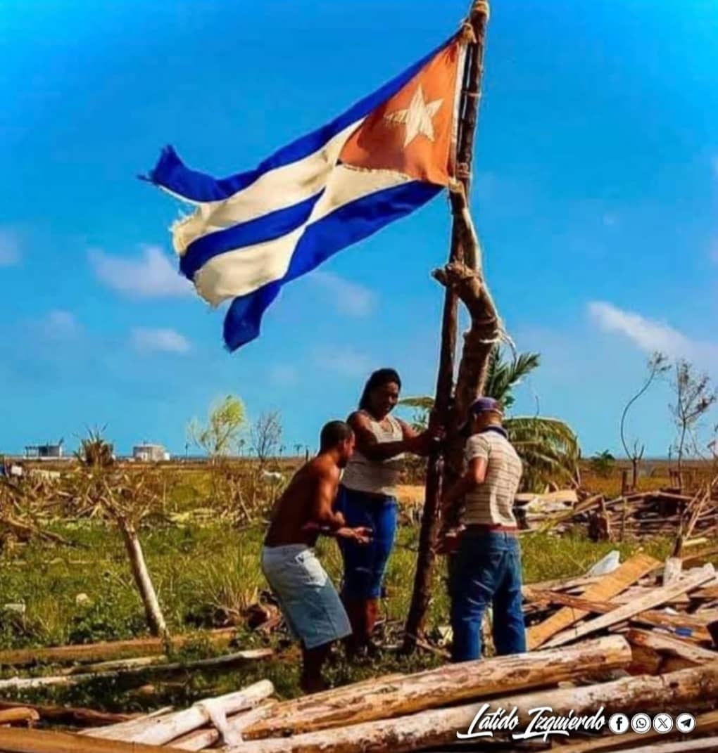 Latido_Izquierd's tweet image. 👉 &quot;Un Latido X Cuba&quot; 🇨🇺

¡En #Cuba, la solidaridad es raíz que no se arranca!

Esta es la Cuba que no se rinde, la que convierte la tristeza en belleza. La que reconstruye desde el gesto, desde el abrazo, desde la certeza de que ningún sueño merece naufragar.

✊ #UnidosXCuba