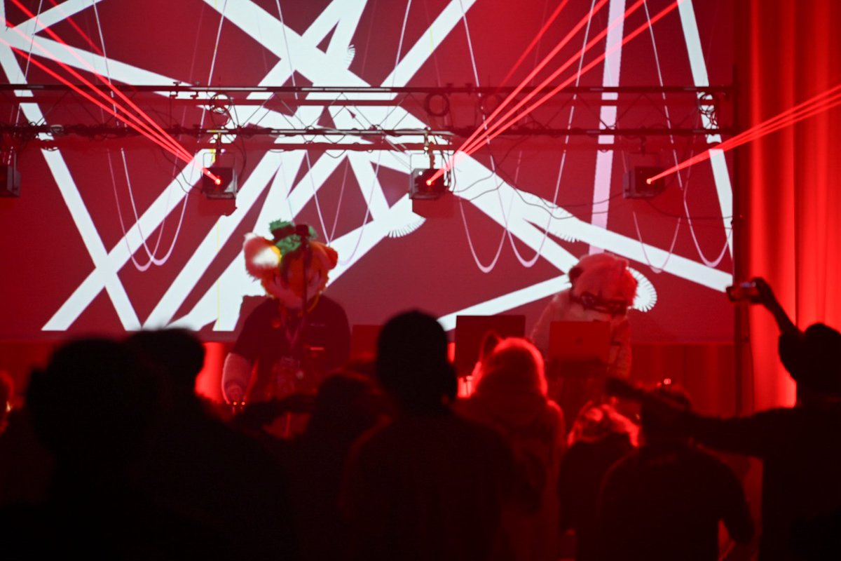 DJはじまってた