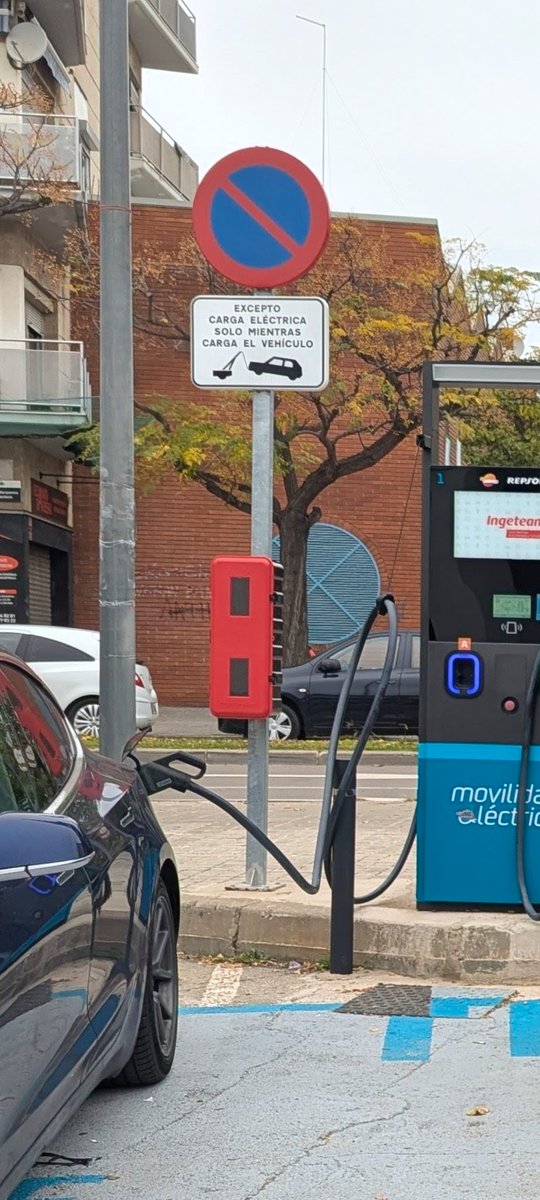 Parece que algunos no tienen suficiente con la señal que es muy clara. En fin...