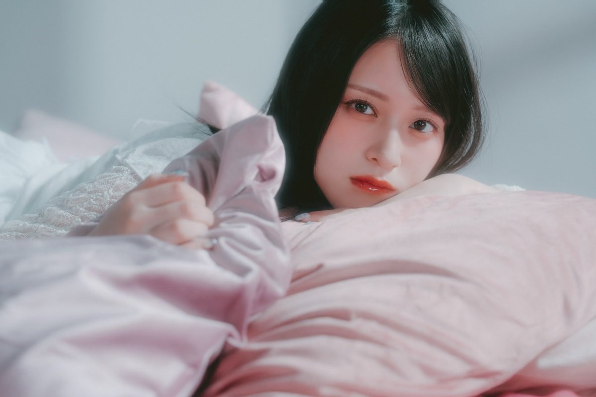 舞香ちゃんきた✨ 「 ラブソングに襲われる 」 ジャケット写真オフ