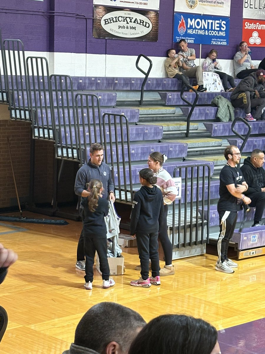 Lewiston Red Brick Gym tweet media