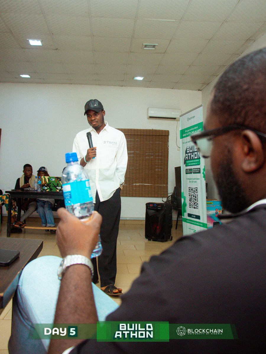 kevin_chibuoyim's tweet photo. It’s the @BlockchainUNN 4.0 conference day today!!!
But allow me to share Few shots from the Buildathon’s hackathon pitch competition yesterday 📸📸
Had a pleasure judging & giving feedback to all the teams and refining what they’ve built.
#Ezemmuo_Blockchain #BlockchainUNN https://t.co/Pl317QxSXK
