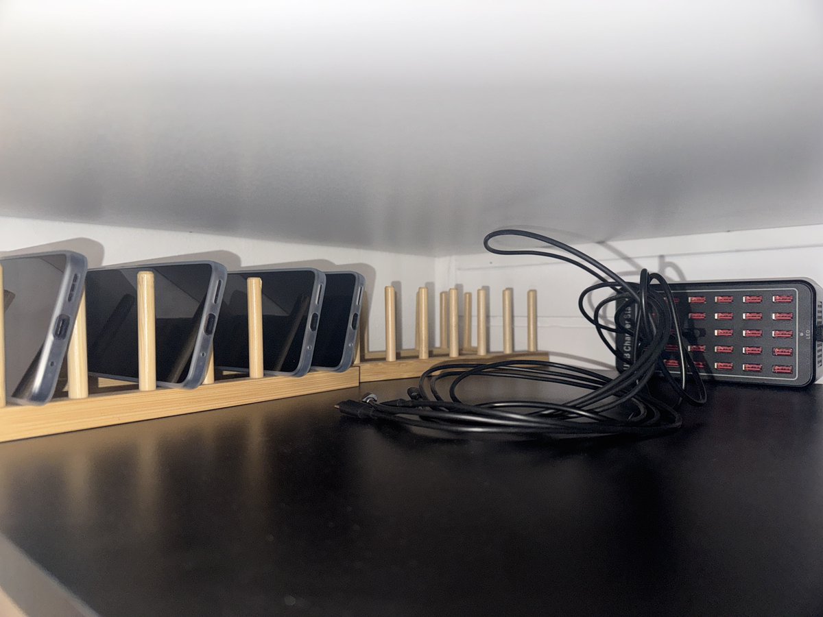 BeamNode's tweet image. ✅Just finished setting up my small farm! More phones on the way! 

Got any improvements? Drop them in the comments👇

$MNTX #Unity #UnityApp