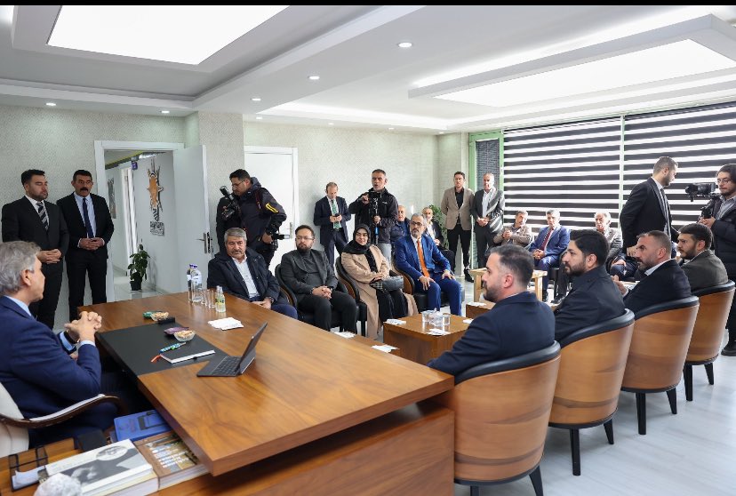 📍 Ağrı AK Parti İl Başkanlığı

AK Parti Genel Bşk. Yardımcımız ve Yerel Yönetimler Başkanımız Sn. <a href="/mustafademir/">Mustafa Demir 🇹🇷</a>’in katılımıyla gerçekleşen Yerel Yönetimler Toplantısına
Bşk. vekilimiz  ve Teşkilat Bşk. Sn.<a href="/ISokmenci/">İbrahim Sökmenci</a> ile Yerel Yönetimler Bşk. Sn. Mehmet Ertoğrul’da iştirak etti.