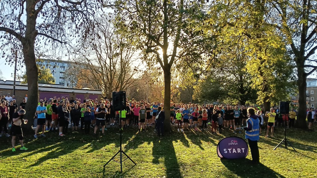 Well done to all 851 parkrunners and parkwalkers who navigated the varied Viaduct route this glorious morning. All thanks to our wonderful 37 volunteers. #loveparkrun <a href="/ActiveEssex/">ActiveEssex</a> <a href="/ChelmsCouncil/">Chelmsford City Council</a>
