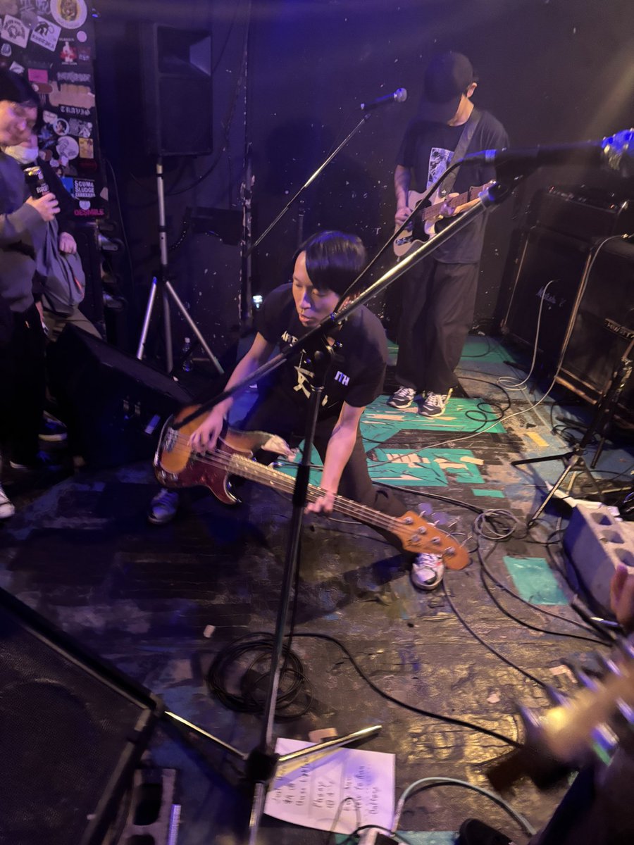 本日も来てくれ方々and一緒にjoinしてくれたバンドの人たちandハコの方々ありがとうございました！バイサマの紳士ベルト帰りギーすぎてデイスコーダント…飲むぞ‼︎