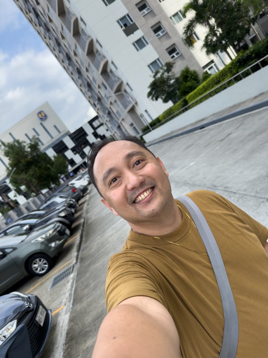 xiangarvida's tweet photo. Saturday. https://t.co/zmvd69JBX7