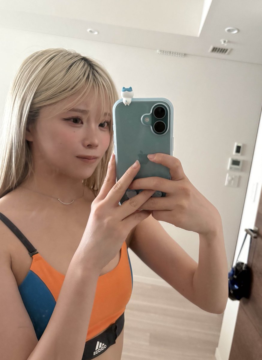 かとひな tweet media