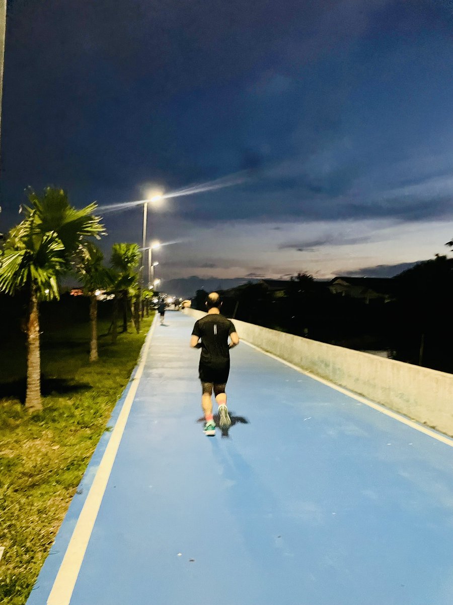 วิ่งดิวะ   🥺