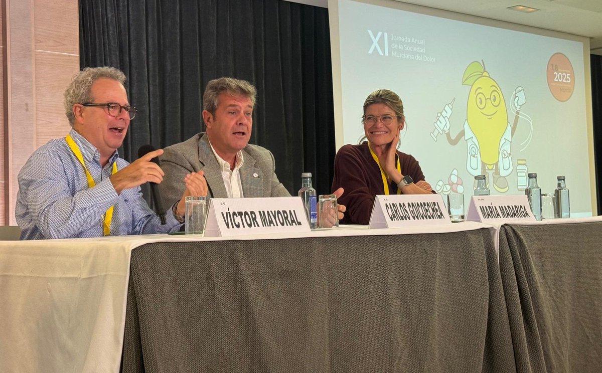 Sedolor's tweet photo. La @DraMadariaga, Presidente de la SED, el Dr. @cgoicogar Vicepresidente, y el Dr. @vmayoral presidente pasado de la SED, en las XI jornadas de la @SMurcianadolor
#SMD2025 #Dolorcrónico https://t.co/msFsEoAOOc