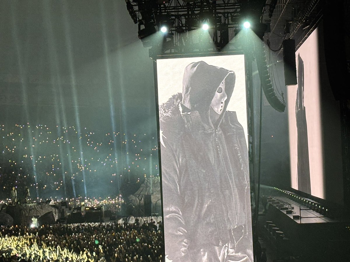 GoodAssSubX's tweet image. YE IS BACK