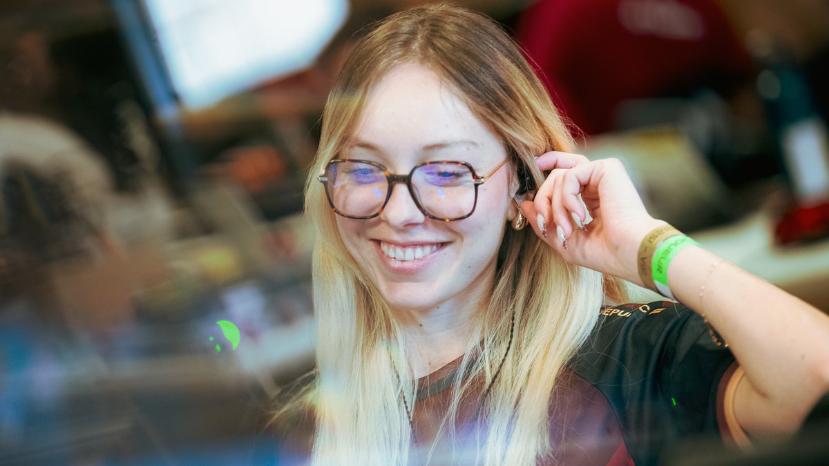 Mandatorire à la <a href="/LyoneSport/">Lyon e-Sport</a> 
On lève le martal